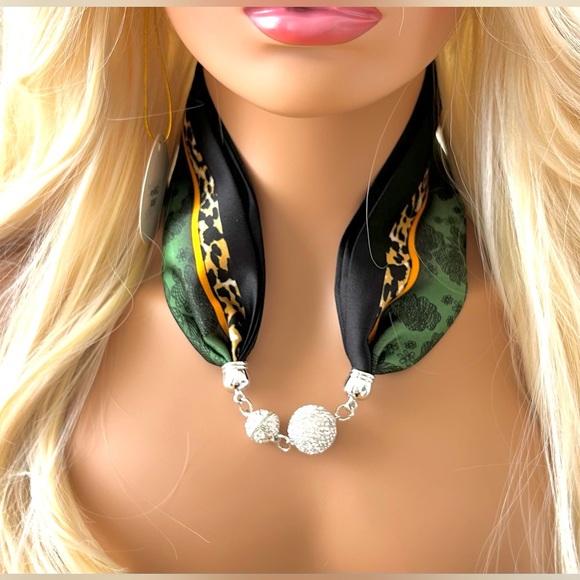 Satin Floral Leopard Scarf Crystal Rhinestone Necklace - Picture 2 of 9